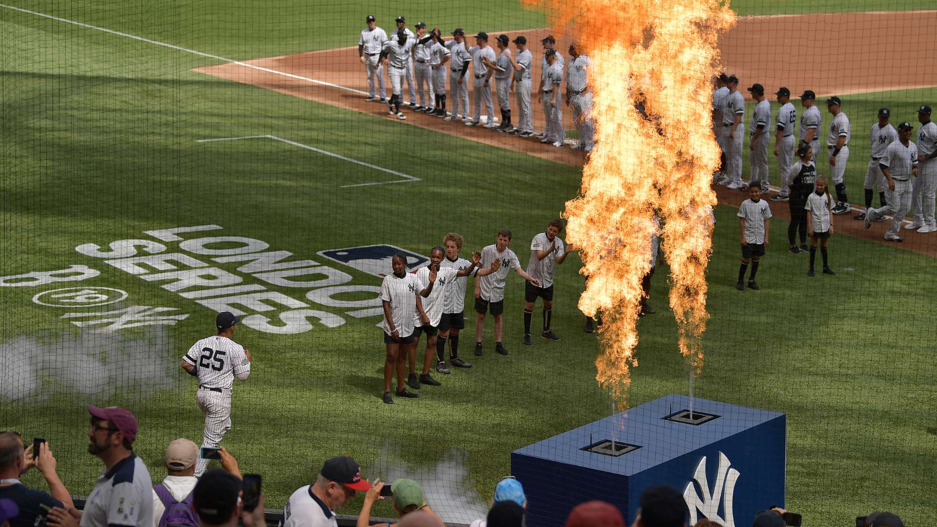 两个具有成 两个具有成